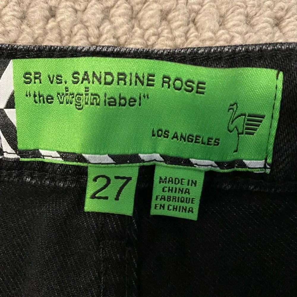 Free People Sandrine Rose distressed black raw hem crop denim size 27